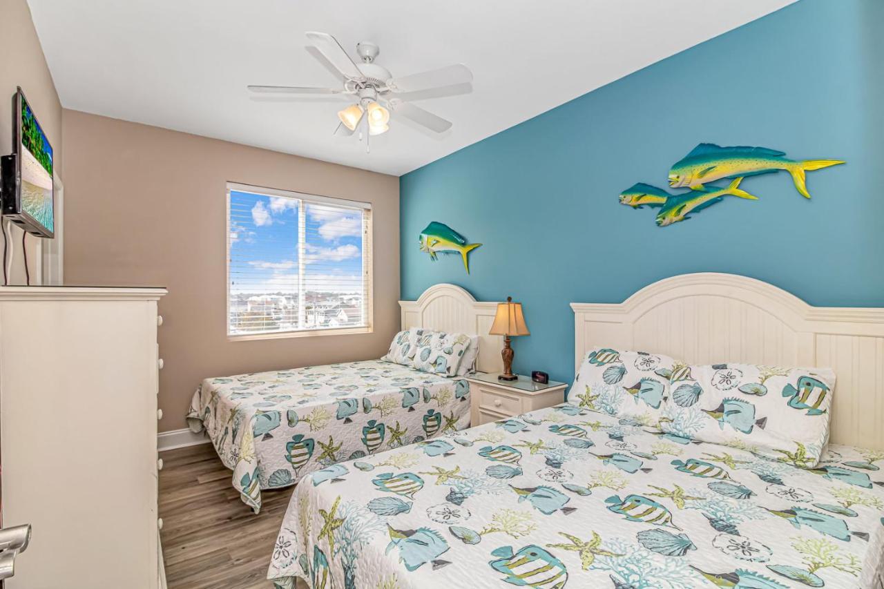 Ocean Breeze Luxury Villas 3D, Nicely Updated! Across From The Ocean! Sleeps 18 ! 미를 비치 객실 사진